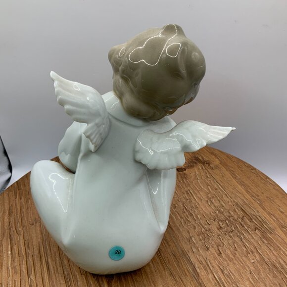 Lladró Vintage Angel Dreaming Porcelain Figurine - Picture 5 of 7